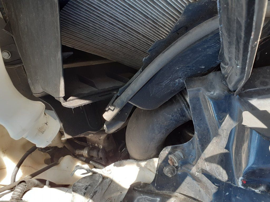 Box van Iveco Daily 35S16 mit LBW DAMAGED: picture 16