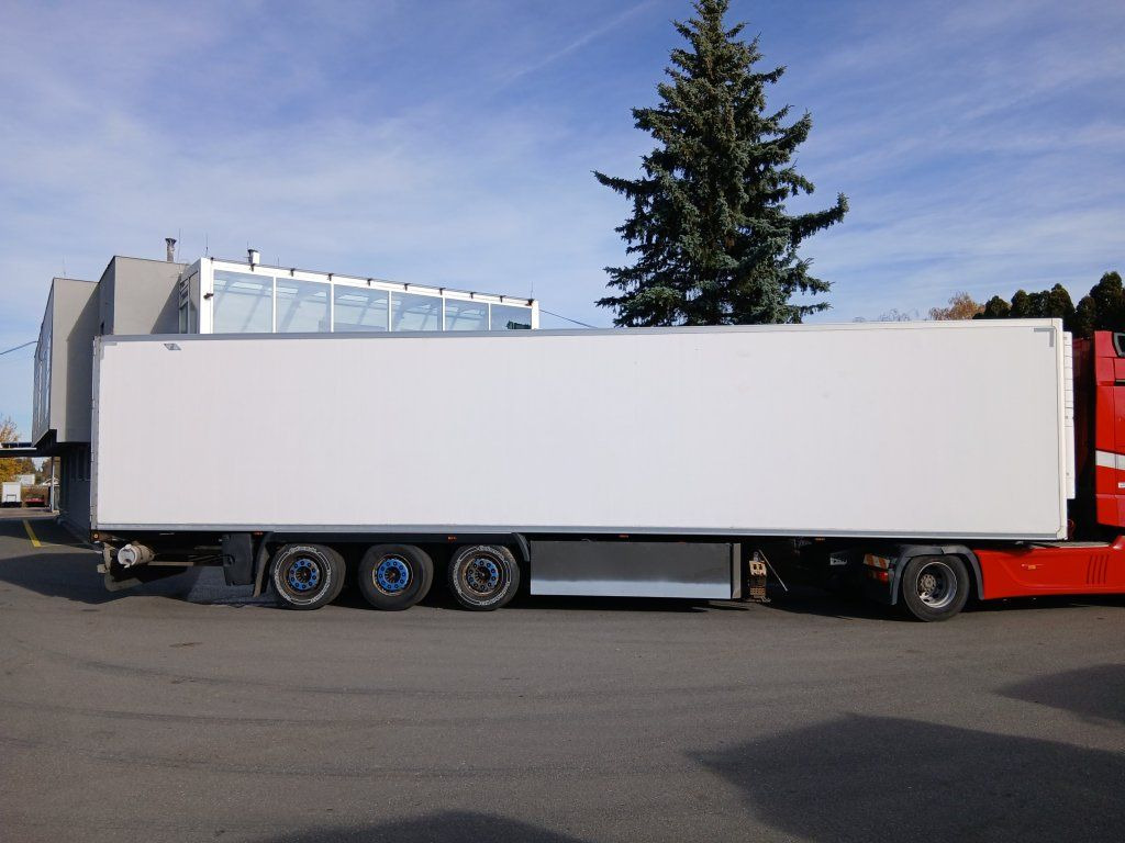 Lamberet LVF S3 Carrier Vector 1550 - Closed box semi-trailer: picture 3 Lamberet LVF S3 Carrier Vector 1550 - Closed box semi-trailer: picture 3