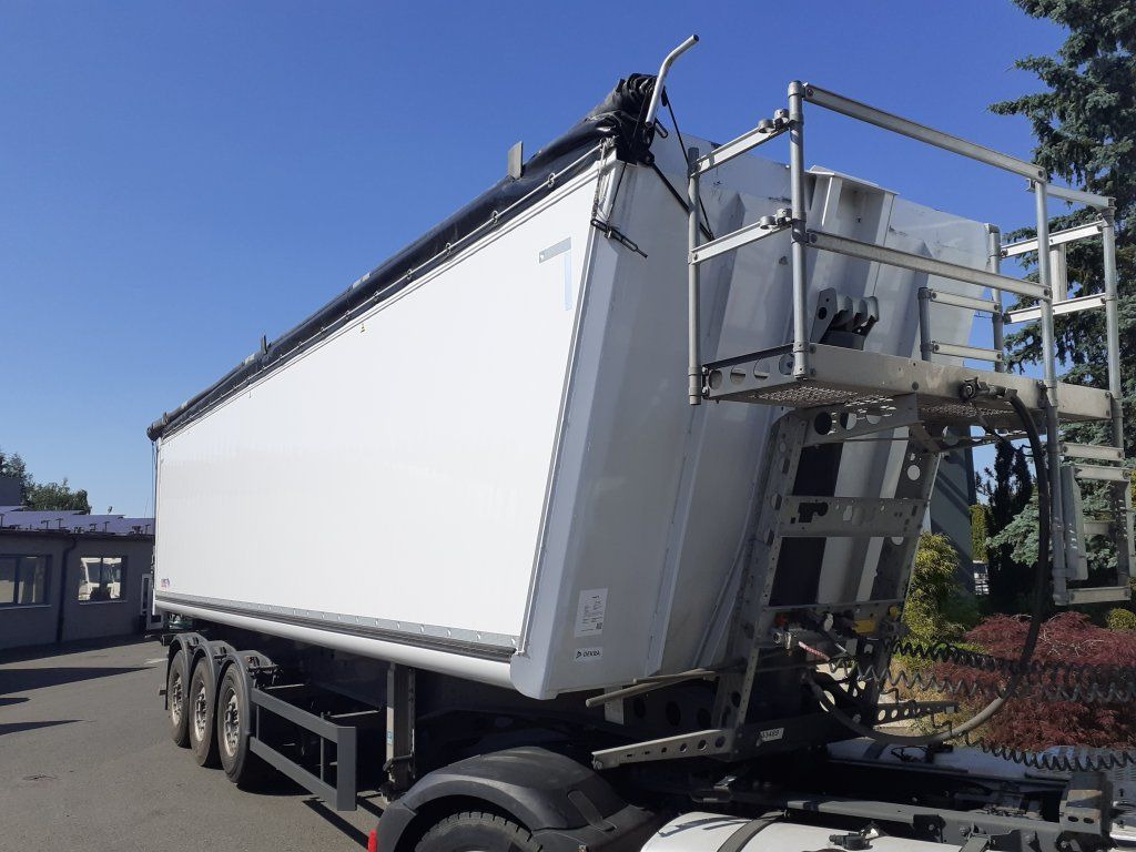 Tipper semi-trailer Schmitz Cargobull SKI24 52m3: picture 1