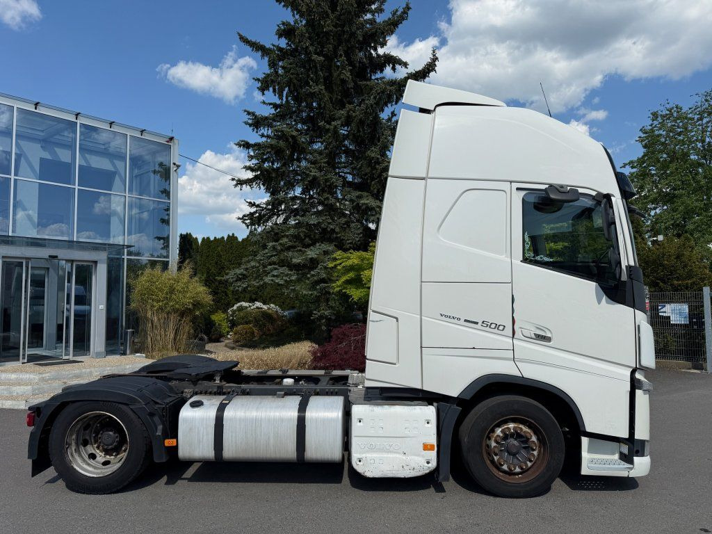 Volvo FH500 EURO 6 MEGA/lowdeck - Tractor unit: picture 3 Volvo FH500 EURO 6 MEGA/lowdeck - Tractor unit: picture 3