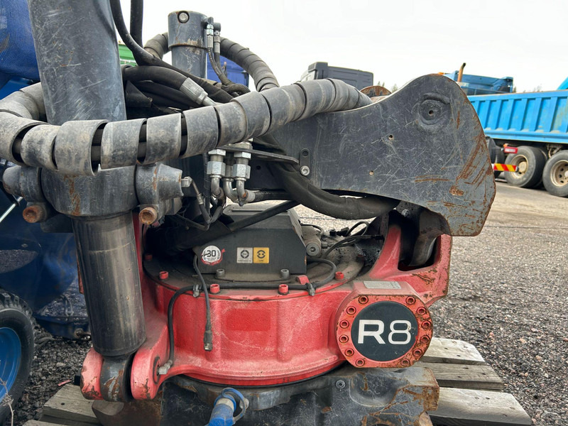 Attachment for Construction machinery ROTOTILT R8: picture 1