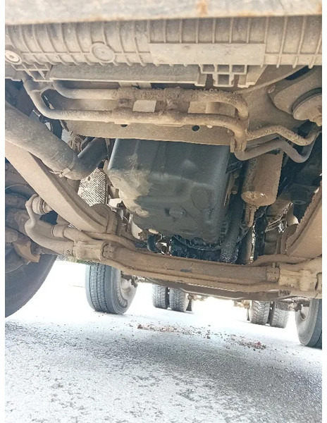 Renault Premium Lander 460 dxi - 8x4 - Cab chassis truck: picture 5 Renault Premium Lander 460 dxi - 8x4 - Cab chassis truck: picture 5