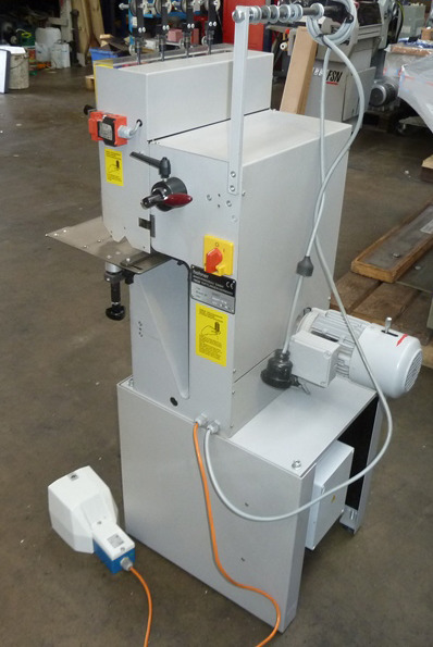 HOHNER EXACT multi-head block and booklet wire stapling machine for normal stapling - Printing machinery: picture 4 HOHNER EXACT multi-head block and booklet wire stapling machine for normal stapling - Printing machinery: picture 4