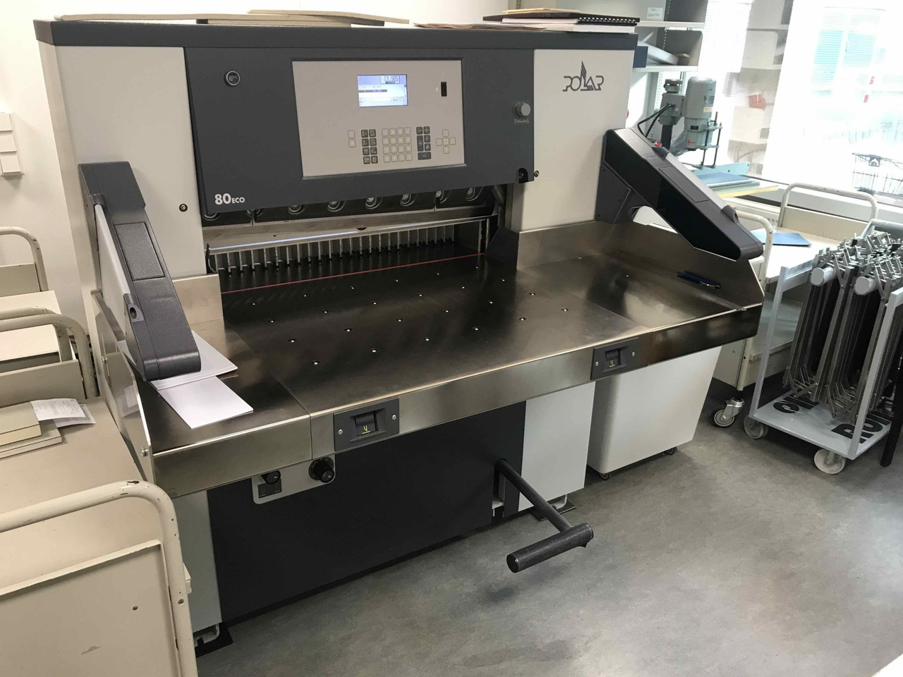 Guillotine, stack cutter or paper cutter Polar Eco 80 - Paper cutting machine: picture 1 Guillotine, stack cutter or paper cutter Polar Eco 80 - Paper cutting machine: picture 1