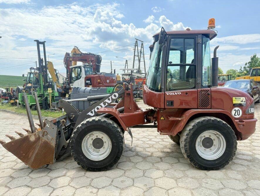 Volvo L30B Pro - Wheel loader: picture 3 Volvo L30B Pro - Wheel loader: picture 3