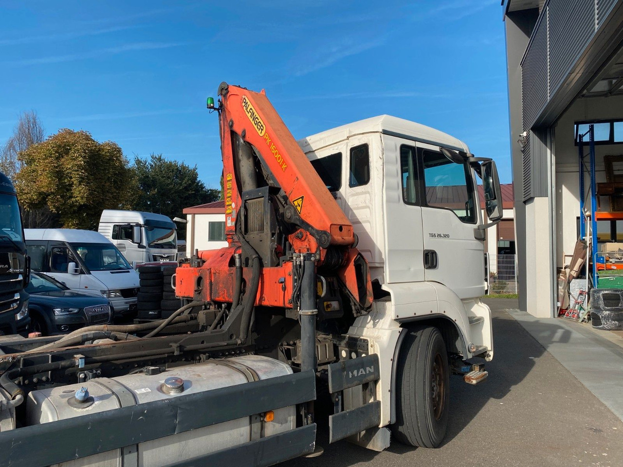 MAN TGS 26.320 26.440 PALFINGER FUNK MAN TGS 26.320 26.440 PALFINGER FUNK - Cab chassis truck, Crane truck: picture 5 MAN TGS 26.320 26.440 PALFINGER FUNK MAN TGS 26.320 26.440 PALFINGER FUNK - Cab chassis truck, Crane truck: picture 5