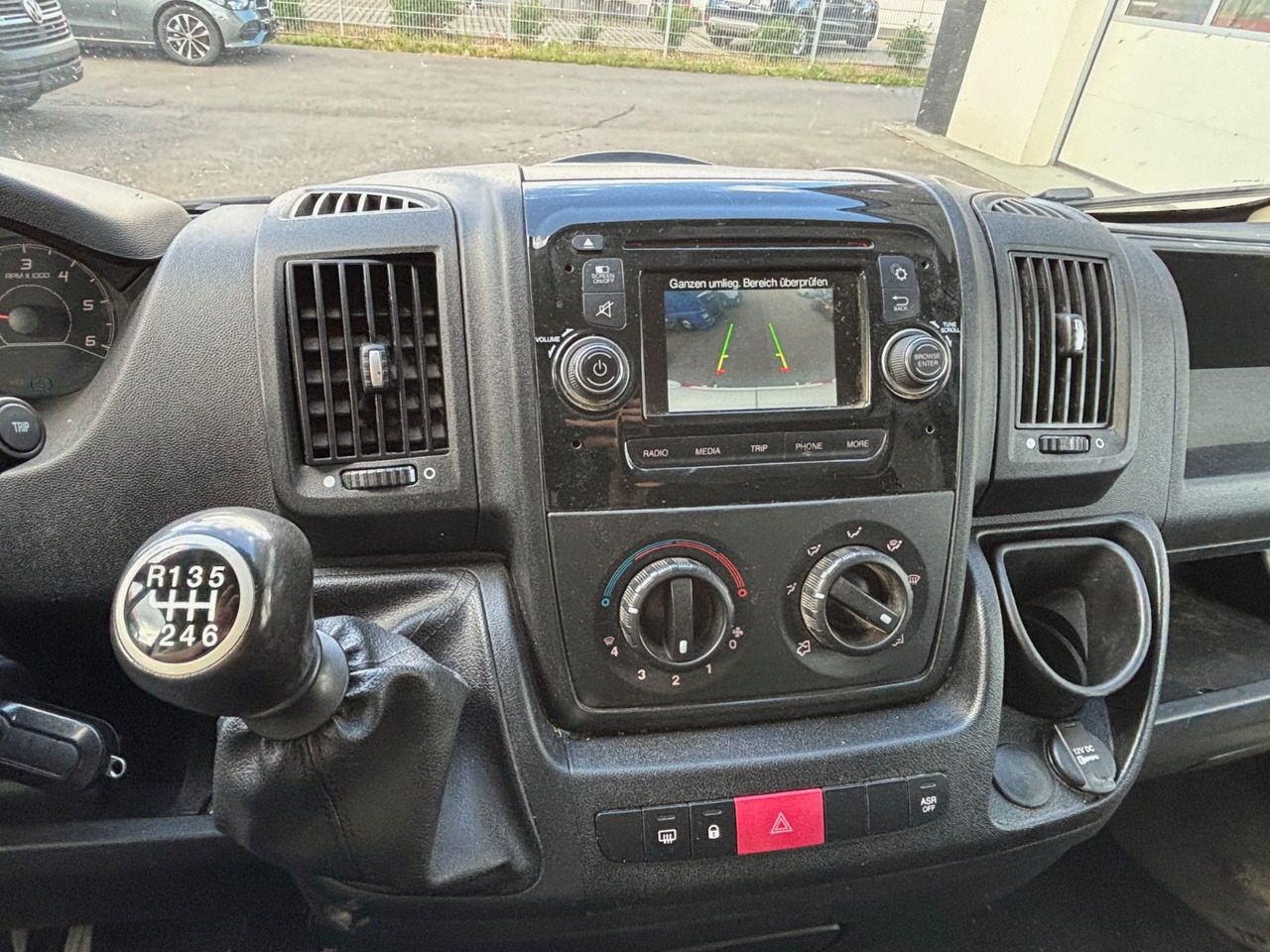 Small van Peugeot Boxer: picture 10