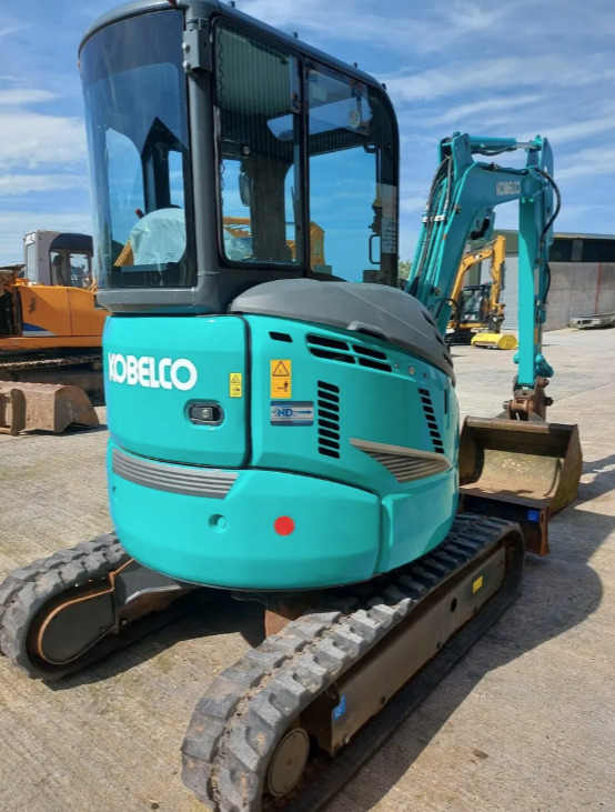 KOBELCO SK28SR-6 - Mini excavator: picture 2 KOBELCO SK28SR-6 - Mini excavator: picture 2