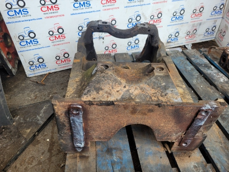 Claas Ares 500, 600, 800 Series 656 Rx Rz Front Axle Support Bolster 7700098196 - Suspension: picture 1 Claas Ares 500, 600, 800 Series 656 Rx Rz Front Axle Support Bolster 7700098196 - Suspension: picture 1