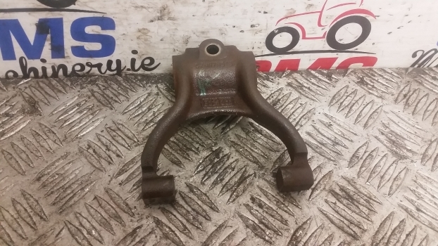 Ford 2600, 3600, 2000 Rear Axle Differential Lock Fork C5nn4n053a, C7nn7n515 - Differential gear for Farm tractor: picture 1 Ford 2600, 3600, 2000 Rear Axle Differential Lock Fork C5nn4n053a, C7nn7n515 - Differential gear for Farm tractor: picture 1