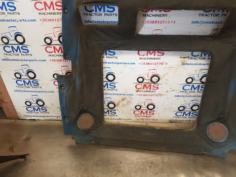 Ford 7610, 10, 600, Tw Series Super Q Cab, Sq Cab Headliner E4nn9451968ad - Cab and interior: picture 3 Ford 7610, 10, 600, Tw Series Super Q Cab, Sq Cab Headliner E4nn9451968ad - Cab and interior: picture 3