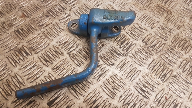 Ford 7910, 7810 Rear Axle Differential Lock Control Arm D4nn4n185a, 47547205 - Transmission for Farm tractor: picture 1 Ford 7910, 7810 Rear Axle Differential Lock Control Arm D4nn4n185a, 47547205 - Transmission for Farm tractor: picture 1