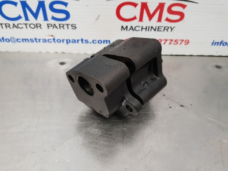 John Deere 1630, 6200, 2140, 2130 Engine Oil Pump Re35685, T20298, Ar59621 - Oil pump for Agricultural machinery: picture 3 John Deere 1630, 6200, 2140, 2130 Engine Oil Pump Re35685, T20298, Ar59621 - Oil pump for Agricultural machinery: picture 3
