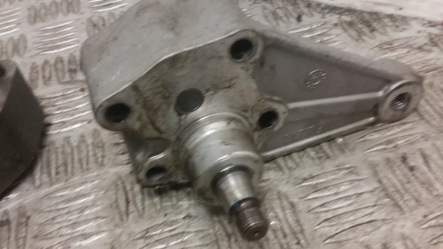 John Deere 6010, 6110, 6210, 6310, 3200, 6020, 6220 Engine Oil Pump Re504914 - Oil pump for Farm tractor: picture 4 John Deere 6010, 6110, 6210, 6310, 3200, 6020, 6220 Engine Oil Pump Re504914 - Oil pump for Farm tractor: picture 4
