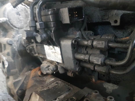 Landini Mythos Tdi 115 Mf 6465 Fuel Injection Pump Perkins 2644p502, 2644p502r - Fuel pump for Agricultural machinery: picture 2 Landini Mythos Tdi 115 Mf 6465 Fuel Injection Pump Perkins 2644p502, 2644p502r - Fuel pump for Agricultural machinery: picture 2