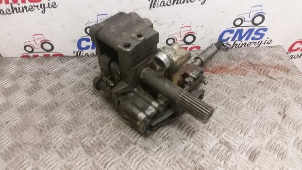 Massey Ferguson Hydraulic Lift Pump 1868429m1, 1869963m3, 1869961m1 - Hydraulic pump for Farm tractor: picture 2 Massey Ferguson Hydraulic Lift Pump 1868429m1, 1869963m3, 1869961m1 - Hydraulic pump for Farm tractor: picture 2