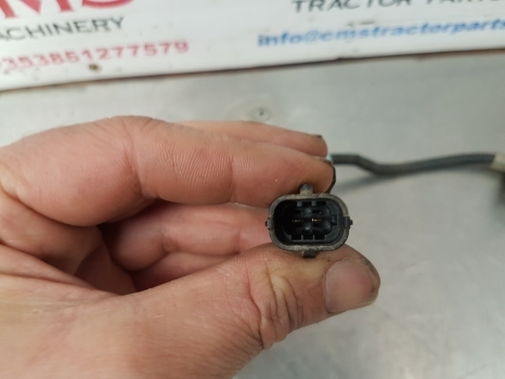 New Holland T5.95 Temperature Sender Sensor 47478866 - Sensor for Farm tractor: picture 5 New Holland T5.95 Temperature Sender Sensor 47478866 - Sensor for Farm tractor: picture 5