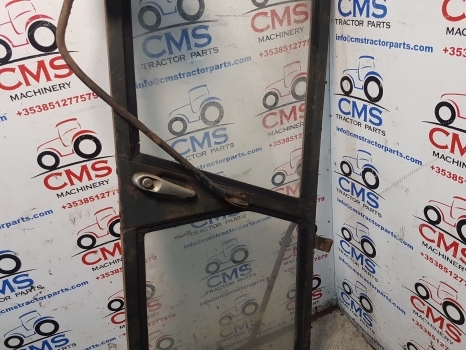 Zetor 8011 Cab Door Right, Check Pictures 00000 - Door and parts for Farm tractor: picture 4 Zetor 8011 Cab Door Right, Check Pictures 00000 - Door and parts for Farm tractor: picture 4