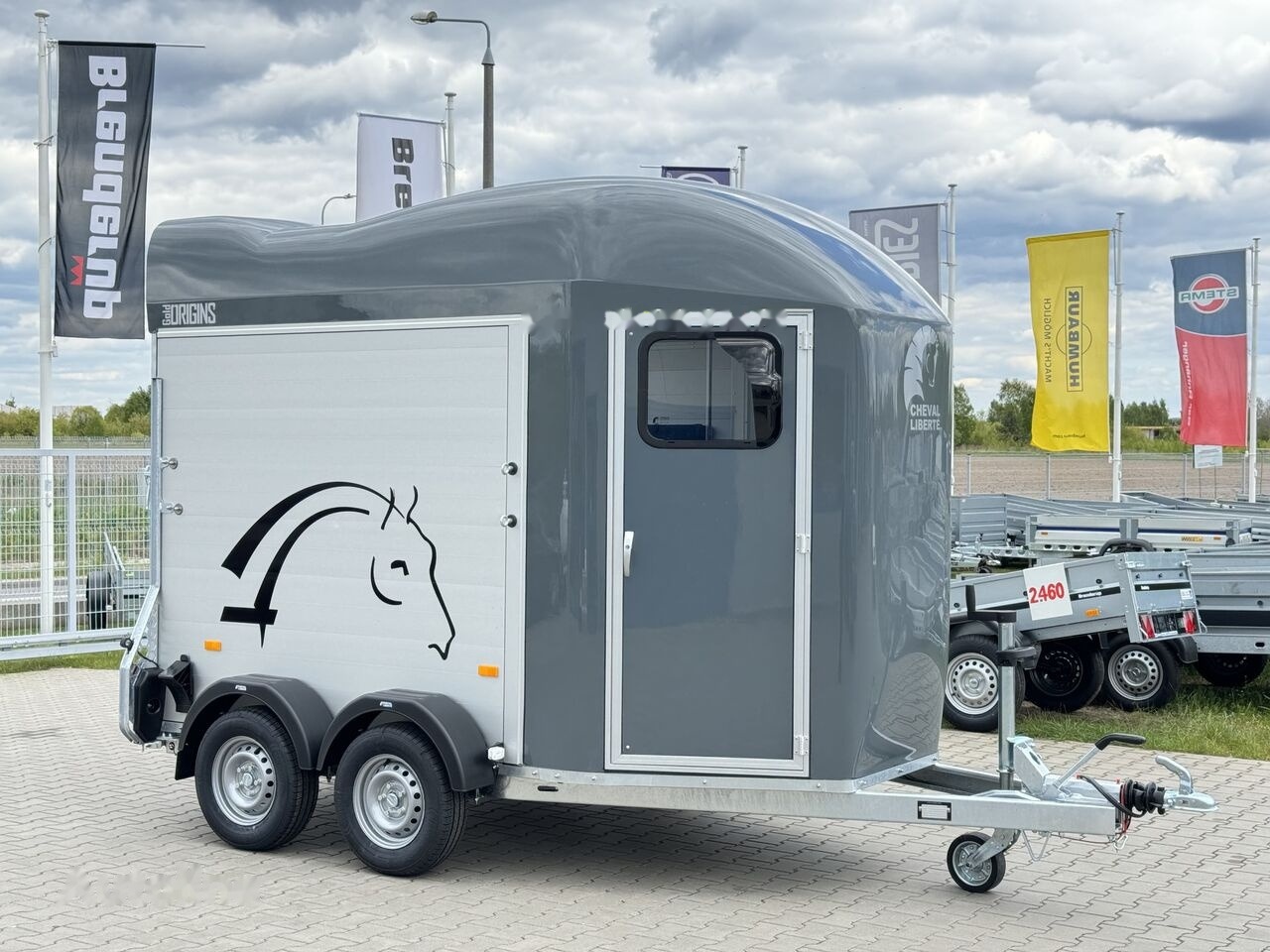 Cheval Liberté Gold Origins ALU + siodlarnia 2000 kg - Horse trailer: picture 2 Cheval Liberté Gold Origins ALU + siodlarnia 2000 kg - Horse trailer: picture 2