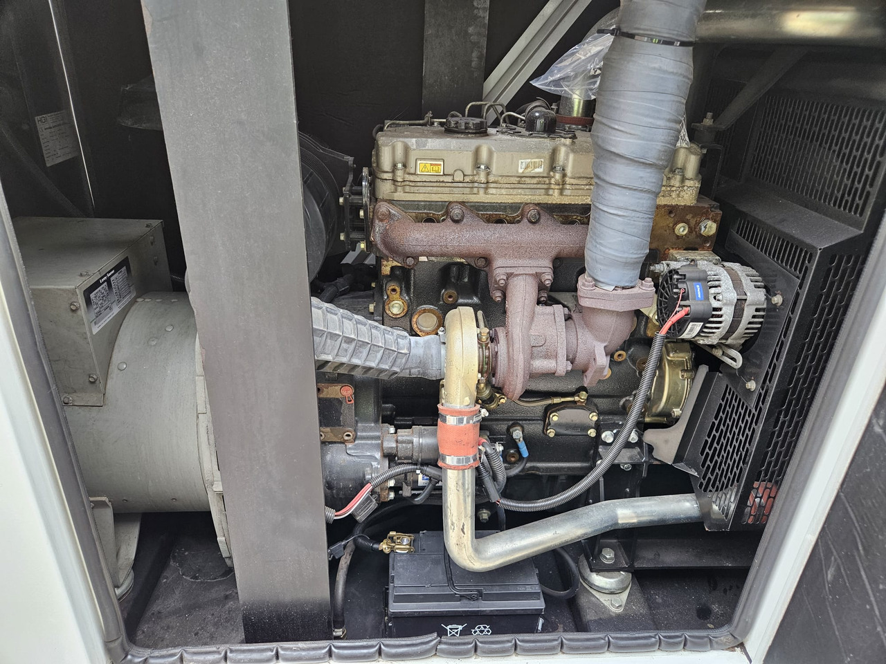 HGI 100KVA PERKINS GENERATOR DIESEL SILENT RENTAL SPECIFICATION HGI 100KVA PERKINS GENERATOR DIESEL SILENT RENTAL SPECIFICATION - Generator set: picture 3 HGI 100KVA PERKINS GENERATOR DIESEL SILENT RENTAL SPECIFICATION HGI 100KVA PERKINS GENERATOR DIESEL SILENT RENTAL SPECIFICATION - Generator set: picture 3