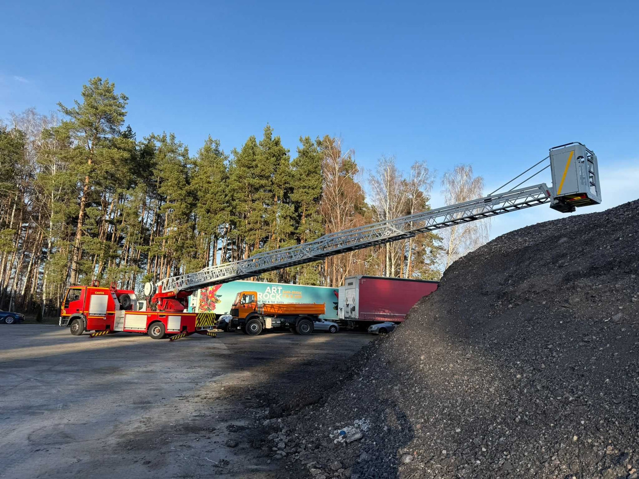 Drabina strażacka 30 m , IVECO Eurocargo Tector 130E24, Camiva EPAS 30 - Fire truck, Truck mounted aerial platform: picture 4 Drabina strażacka 30 m , IVECO Eurocargo Tector 130E24, Camiva EPAS 30 - Fire truck, Truck mounted aerial platform: picture 4