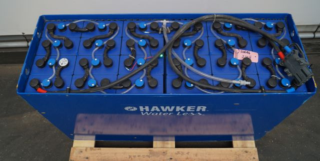 Hawker unknown | Battery 48V775Ah 48 5 PZMM775 Year 2023 weight 1132 kg sn. 8087 - Battery for Material handling equipment: picture 3 Hawker unknown | Battery 48V775Ah 48 5 PZMM775 Year 2023 weight 1132 kg sn. 8087 - Battery for Material handling equipment: picture 3