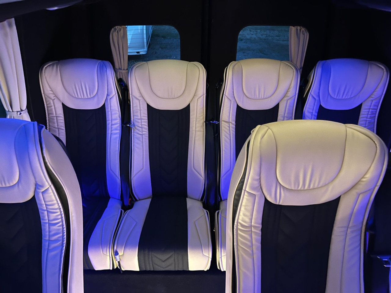 New Minibus, Passenger van Mercedes-Benz Sprinter 519 XL /19+1+1/Luxury Bus /Coming Soon! Mercedes-Benz Sprinter 519 XL /19+1+1/Luxury /Panorama Windows: picture 15