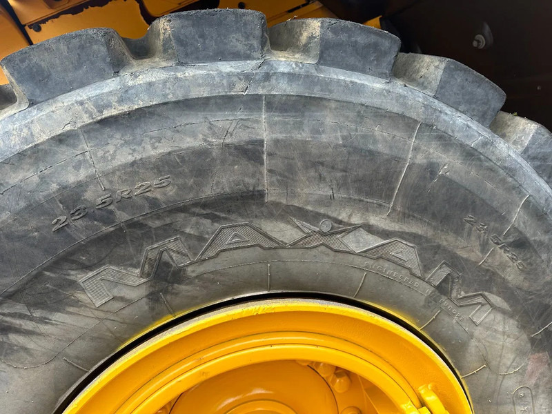 Wheel loader Volvo L120 H: picture 14
