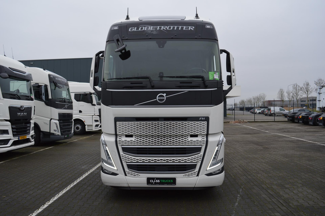 Volvo FH 460 Globetrotter XL i-Save I-ParkCool Side Skirts - Tractor unit: picture 2 Volvo FH 460 Globetrotter XL i-Save I-ParkCool Side Skirts - Tractor unit: picture 2