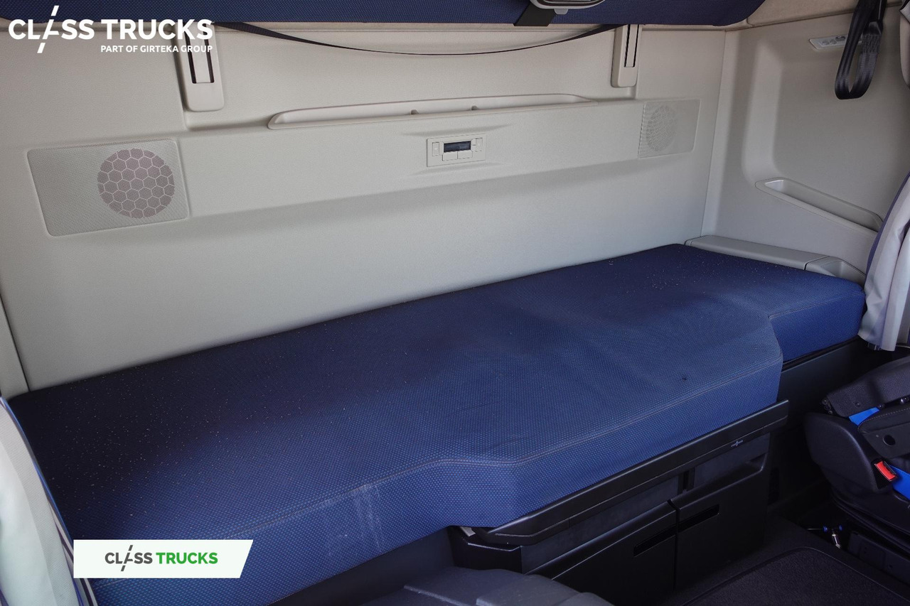 Tractor unit Volvo FH 460 Globetrotter XL i-Save: picture 17 Tractor unit Volvo FH 460 Globetrotter XL i-Save: picture 17