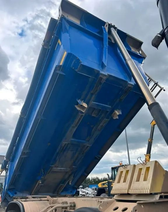 Tipper Mercedes-Benz Arocs 4142 | Wywrotka Schmitz | 8x4 | Euro 6 | Klima | Retarder | 242 598 km: picture 6