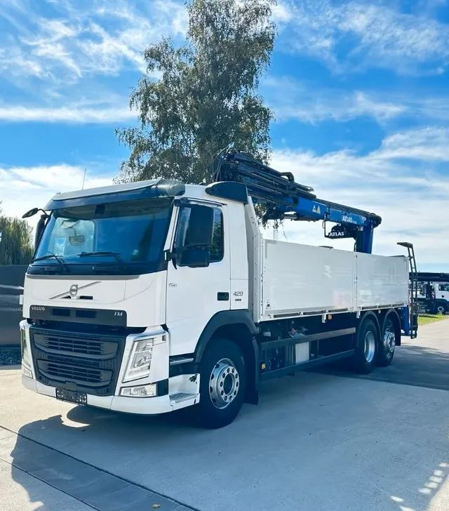 Volvo FM420 6x2 z zabudową budowlaną  / oś podnoszona i skrętna / HDS Atlas / Euro 6 / 238 000 km - Dropside/ Flatbed truck, Crane truck: picture 1 Volvo FM420 6x2 z zabudową budowlaną  / oś podnoszona i skrętna / HDS Atlas / Euro 6 / 238 000 km - Dropside/ Flatbed truck, Crane truck: picture 1