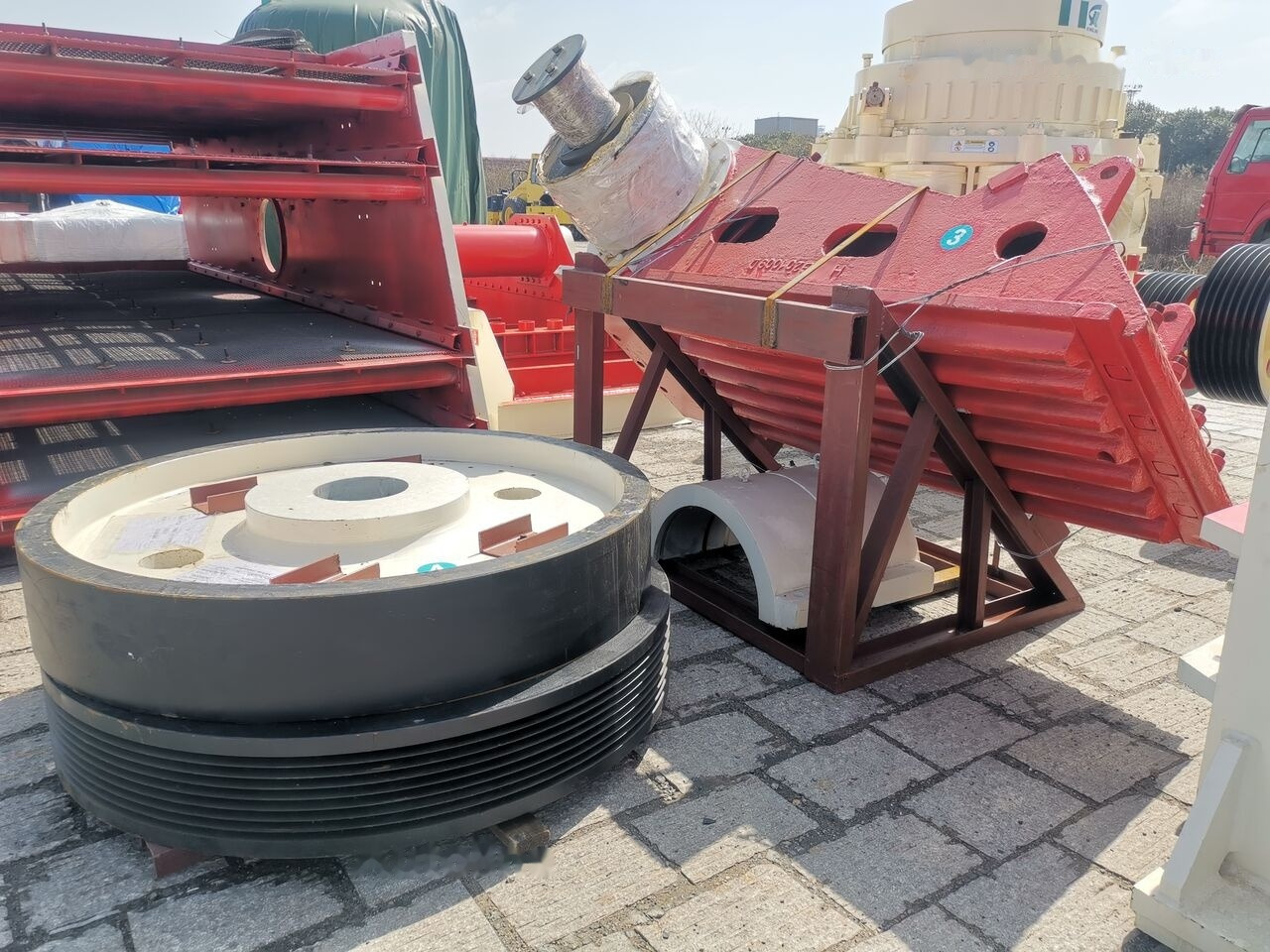 Kinglink PE3042 Granite Jaw Crusher for Nigeria Quarry - Jaw crusher: picture 2 Kinglink PE3042 Granite Jaw Crusher for Nigeria Quarry - Jaw crusher: picture 2