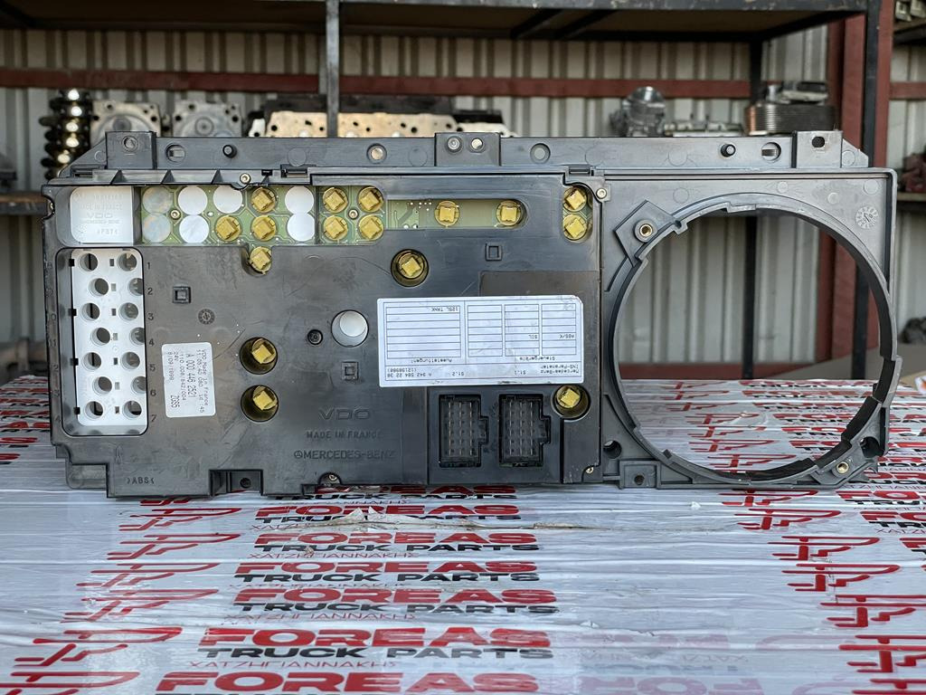 Dashboard for Truck MERCEDES-BENZ ATEGO 1: picture 8