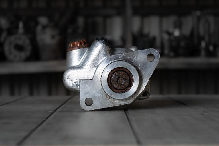 MERCEDES-BENZ ATEGO - 120 BAR - Steering pump for Truck: picture 3 MERCEDES-BENZ ATEGO - 120 BAR - Steering pump for Truck: picture 3