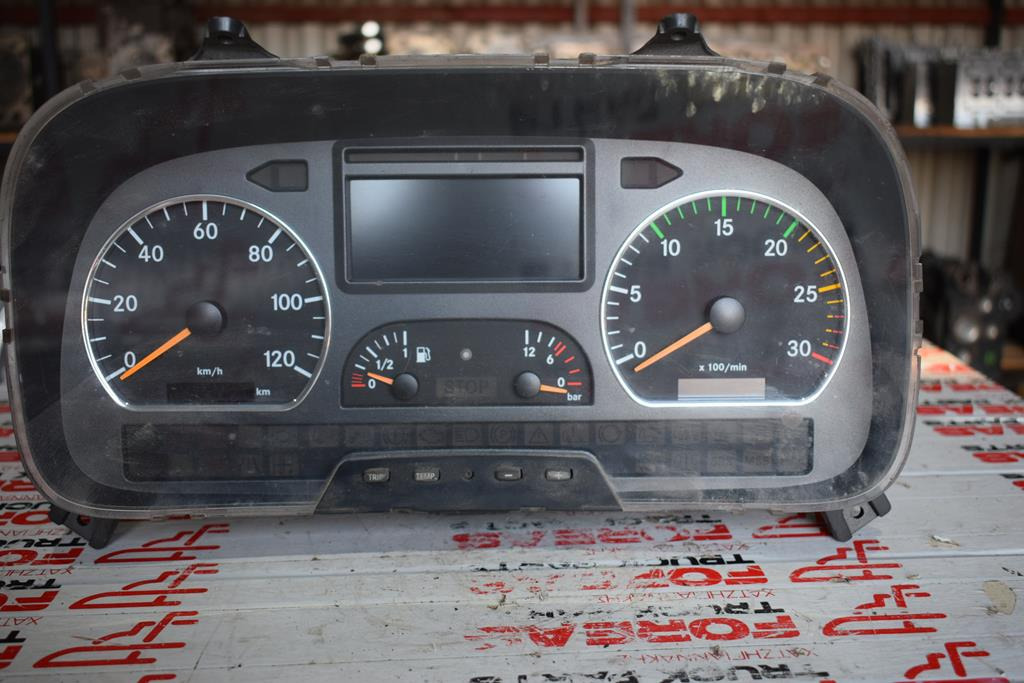 MERCEDES-BENZ ATEGO - Dashboard for Truck: picture 1 MERCEDES-BENZ ATEGO - Dashboard for Truck: picture 1