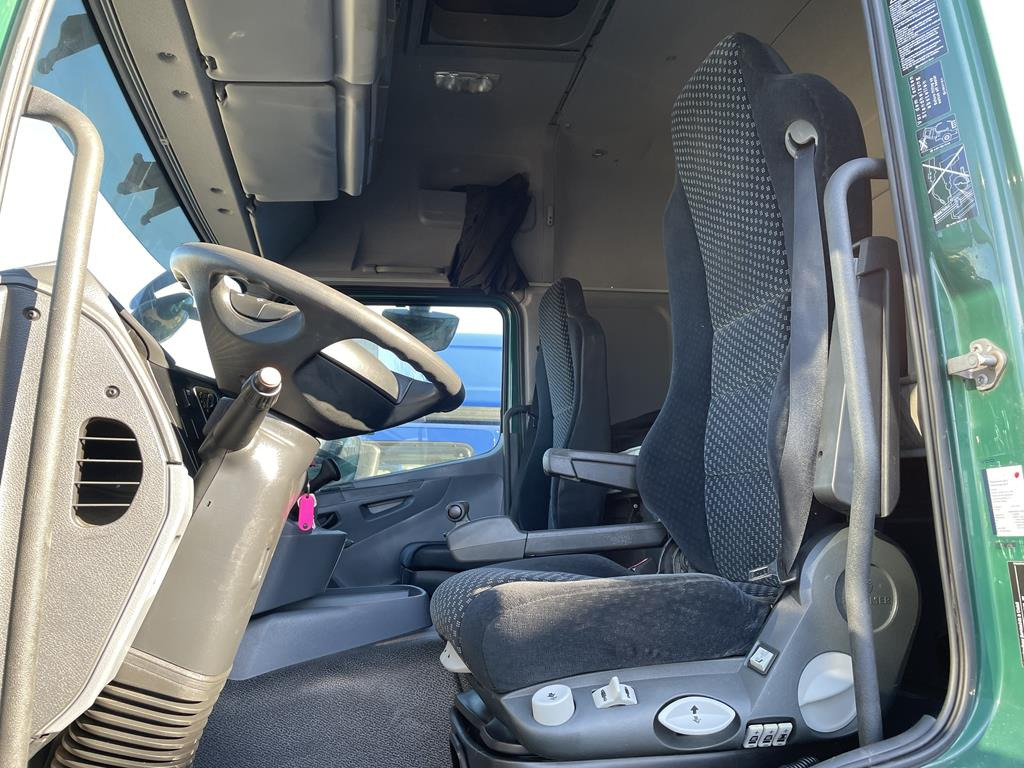 Cab for Truck MERCEDES-BENZ AXOR 1843: picture 20 Cab for Truck MERCEDES-BENZ AXOR 1843: picture 20