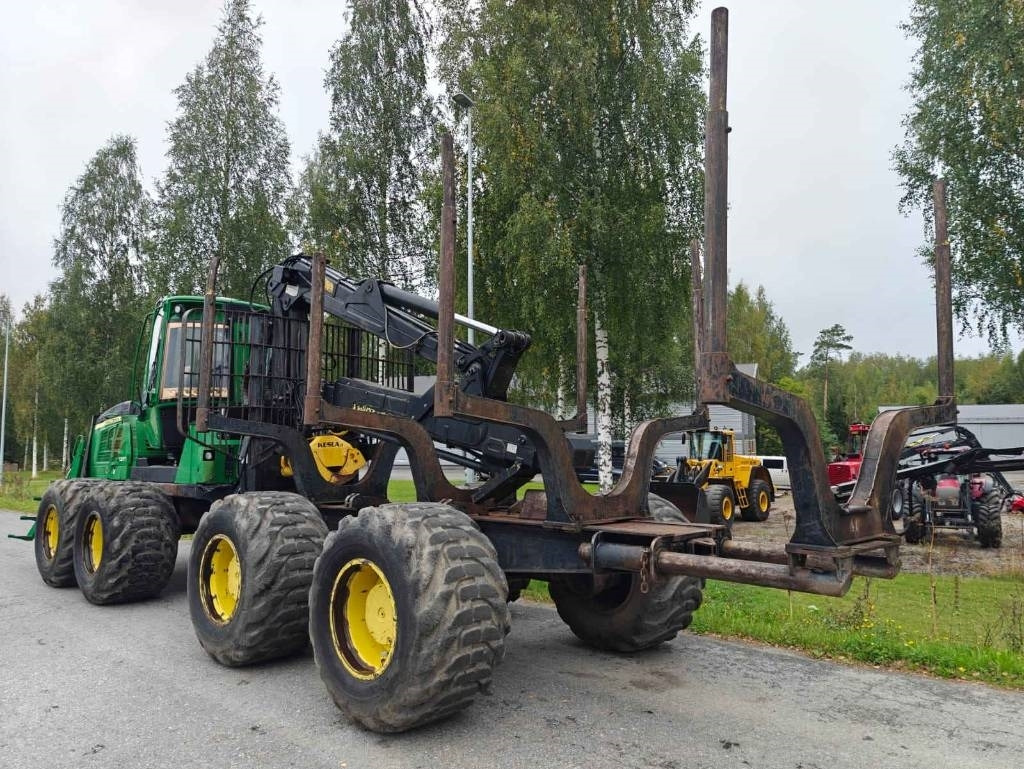 John Deere 1270 E - Forestry harvester: picture 3 John Deere 1270 E - Forestry harvester: picture 3