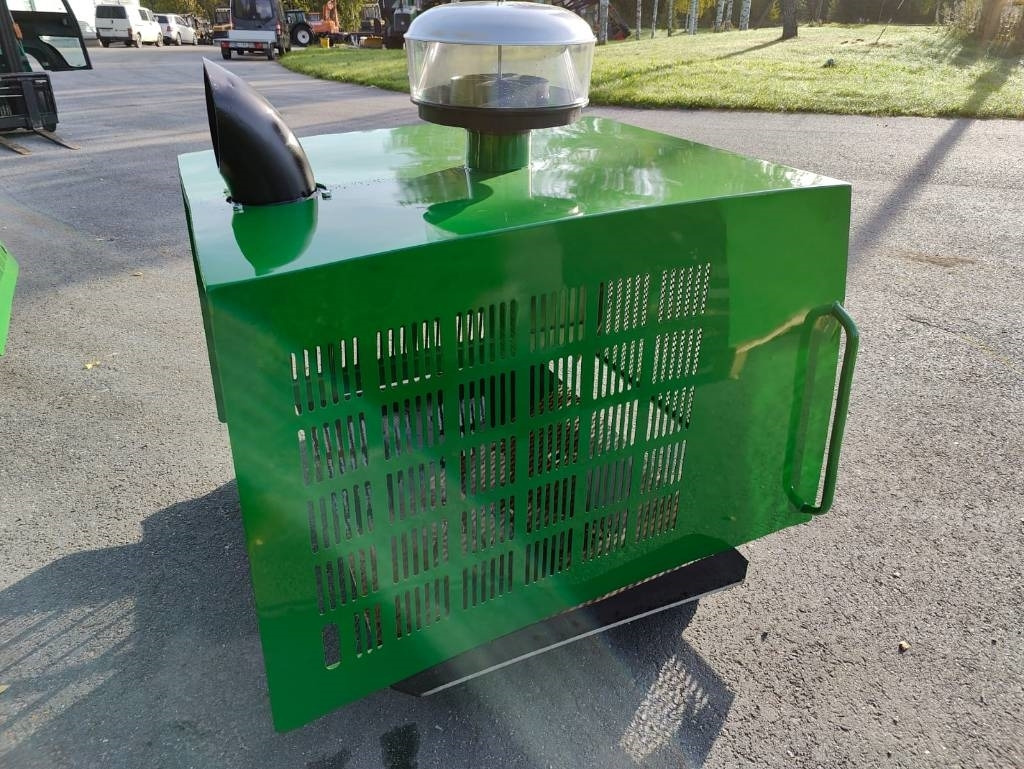 John Deere Hoods For D-serie machines  - Hood for Agricultural machinery: picture 5 John Deere Hoods For D-serie machines  - Hood for Agricultural machinery: picture 5