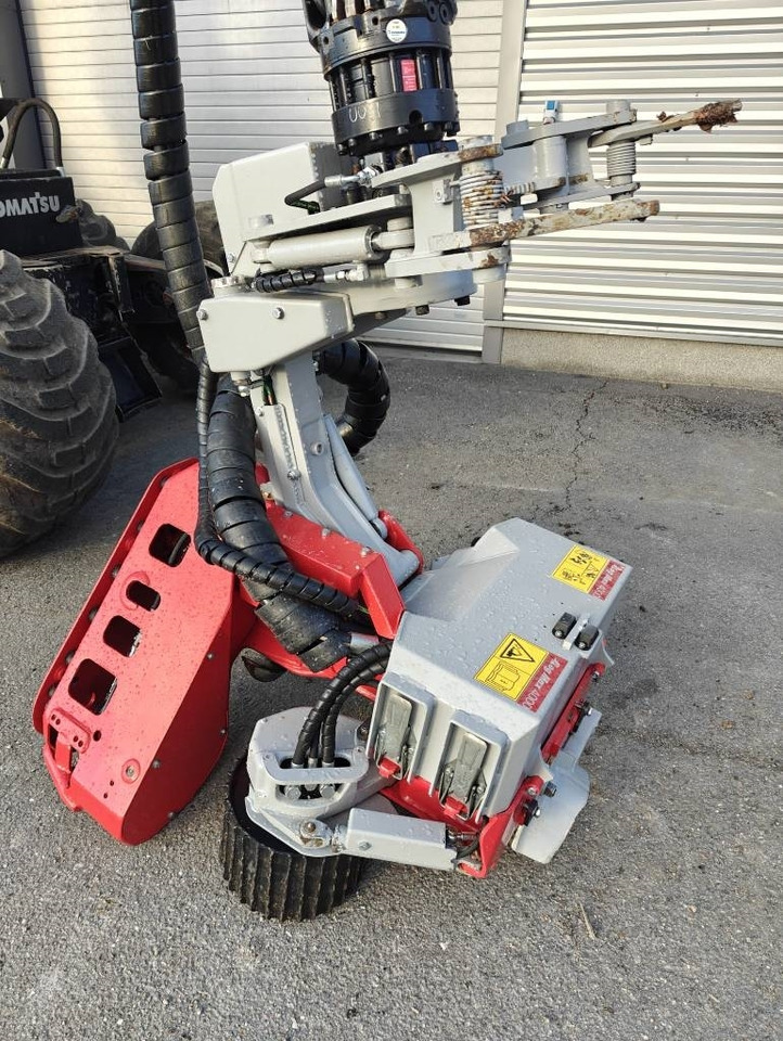 Forestry harvester Komatsu 901 TX.1: picture 13