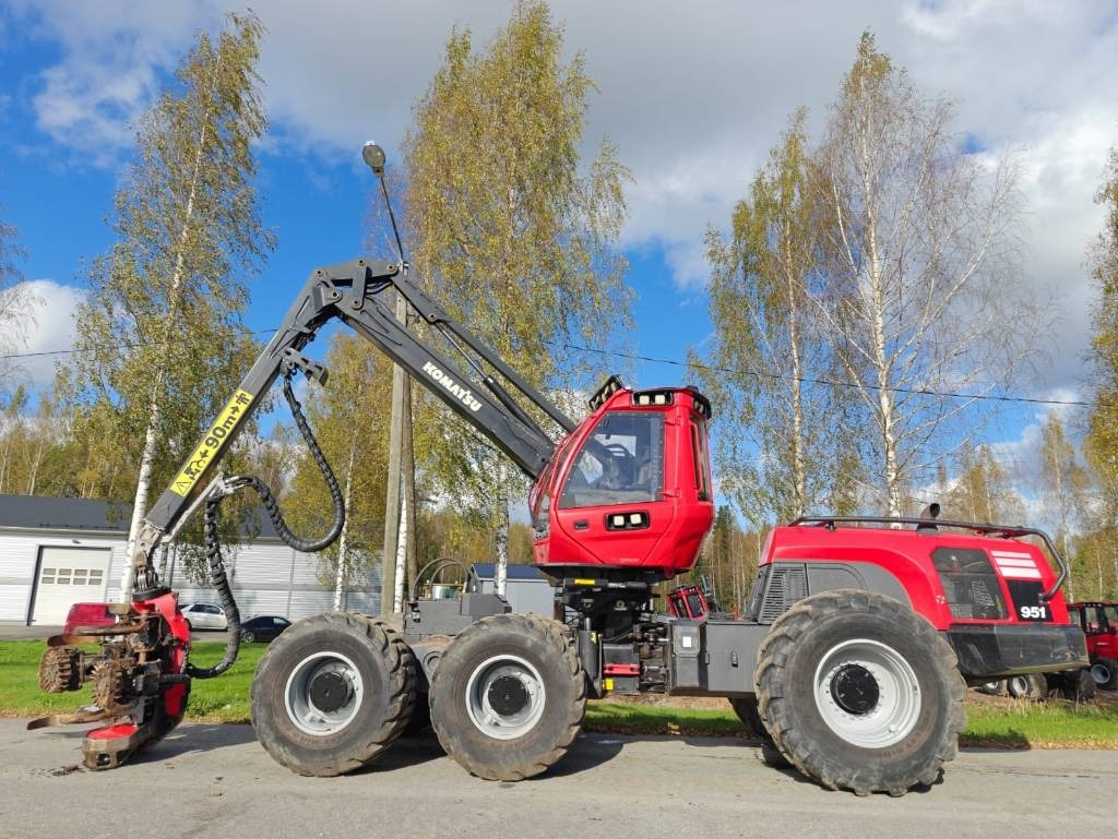 Komatsu 951 - Forestry harvester: picture 2 Komatsu 951 - Forestry harvester: picture 2