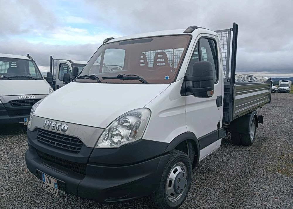 Iveco 35C13, 35C12 - Tipper van: picture 5 Iveco 35C13, 35C12 - Tipper van: picture 5