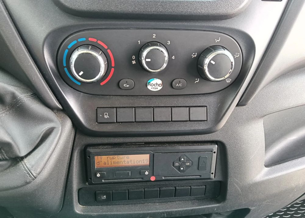 Iveco 35C18, 35C15, 35C13, 35C14, 70C18, 50C18 - Box van: picture 5 Iveco 35C18, 35C15, 35C13, 35C14, 70C18, 50C18 - Box van: picture 5