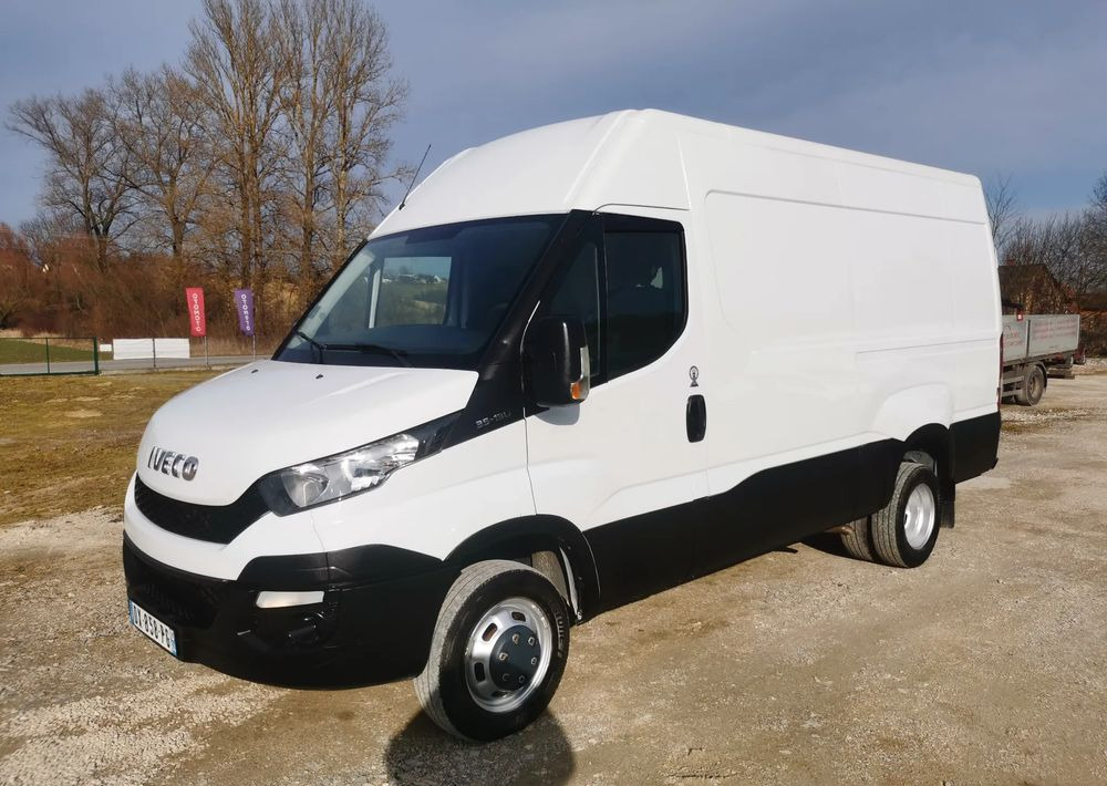 Iveco 35C13 Daily L3H2 bliźniak Klima 2.3-130KM 6-biegów Hak podwójne koła 35-130 L4H2 - Panel van: picture 1 Iveco 35C13 Daily L3H2 bliźniak Klima 2.3-130KM 6-biegów Hak podwójne koła 35-130 L4H2 - Panel van: picture 1