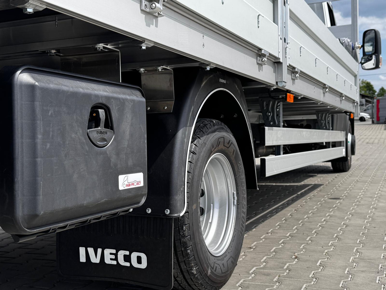 Dropside/ Flatbed truck Iveco Daily 70C18: picture 10