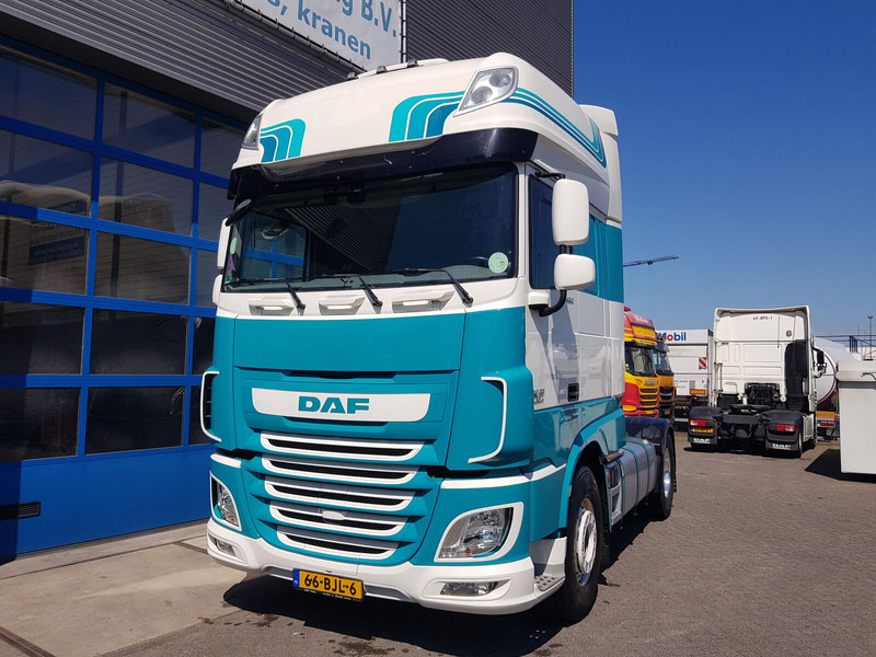 DAF XF 460 ADR EX/II, EX/III, FL,OX and AT Leather Int. Night Airco - Tractor unit: picture 2 DAF XF 460 ADR EX/II, EX/III, FL,OX and AT Leather Int. Night Airco - Tractor unit: picture 2