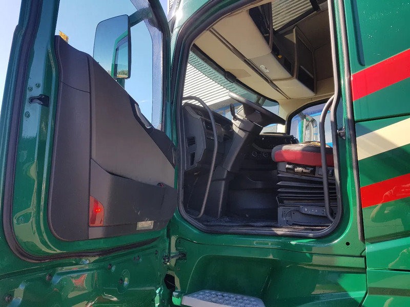 Lease a Volvo FH 500 8x2 Euro 6 Netherlands truck Volvo FH 500 8x2 Euro 6 Netherlands truck: picture 8 Lease a Volvo FH 500 8x2 Euro 6 Netherlands truck Volvo FH 500 8x2 Euro 6 Netherlands truck: picture 8