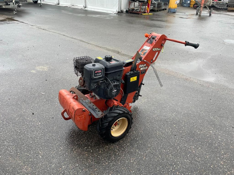 Ditch Witch 100SX - Vibratory plate: picture 1 Ditch Witch 100SX - Vibratory plate: picture 1