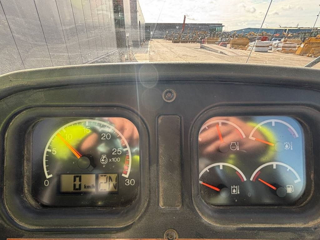 Lease a CAT 950 H (Verified low hours)  CAT 950 H (Verified low hours): picture 15