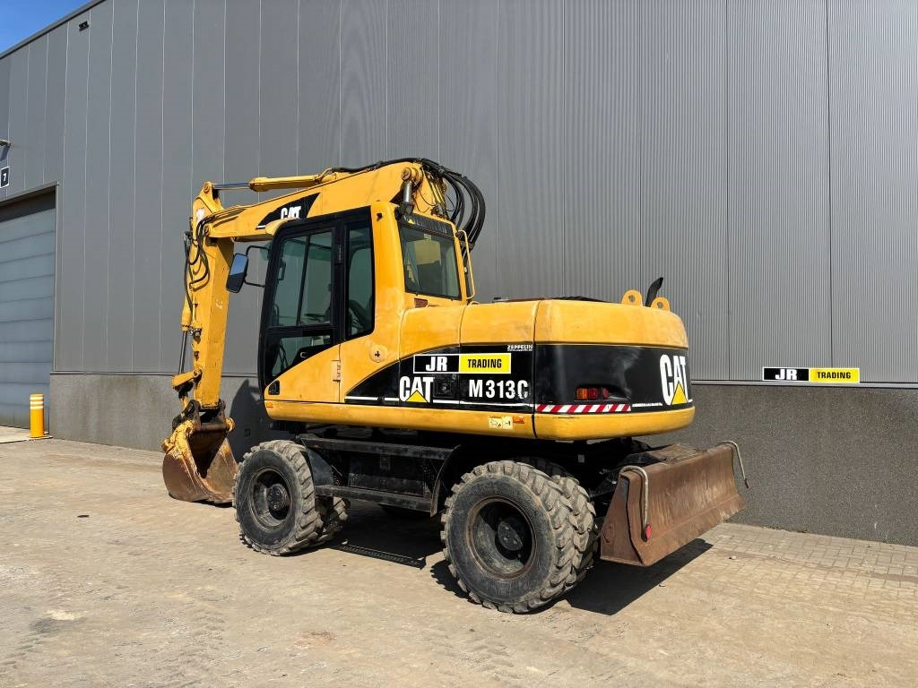 CAT M 313 C (Low verified hours) - Wheel excavator: picture 3 CAT M 313 C (Low verified hours) - Wheel excavator: picture 3